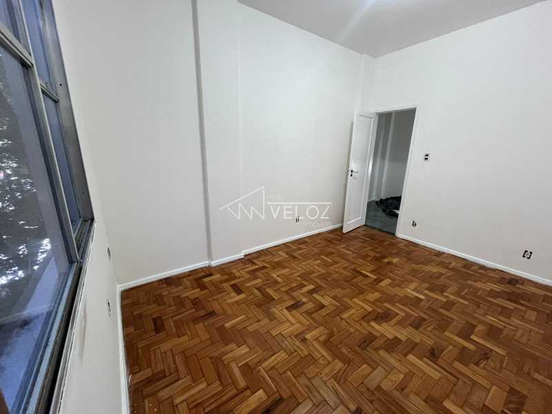 Apartamento à venda com 2 quartos, 68m² - Foto 9