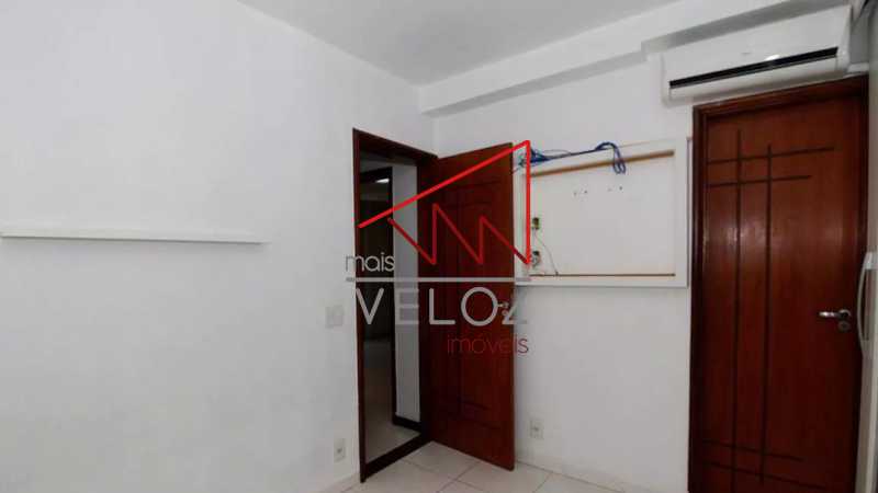 Apartamento à venda com 2 quartos, 90m² - Foto 18