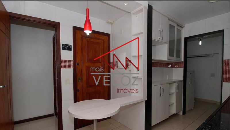 Apartamento à venda com 2 quartos, 90m² - Foto 23