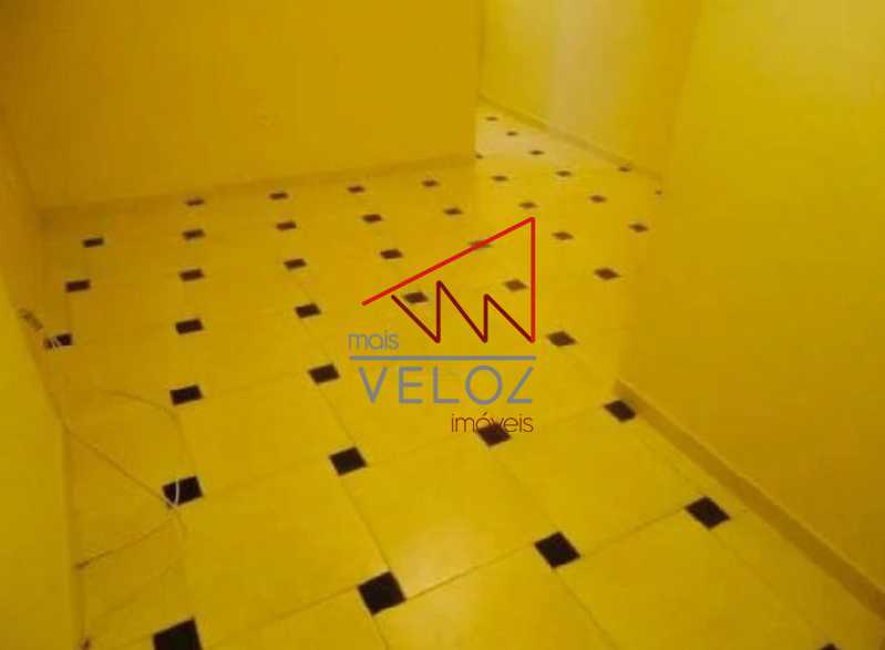 Apartamento à venda com 1 quarto, 42m² - Foto 2