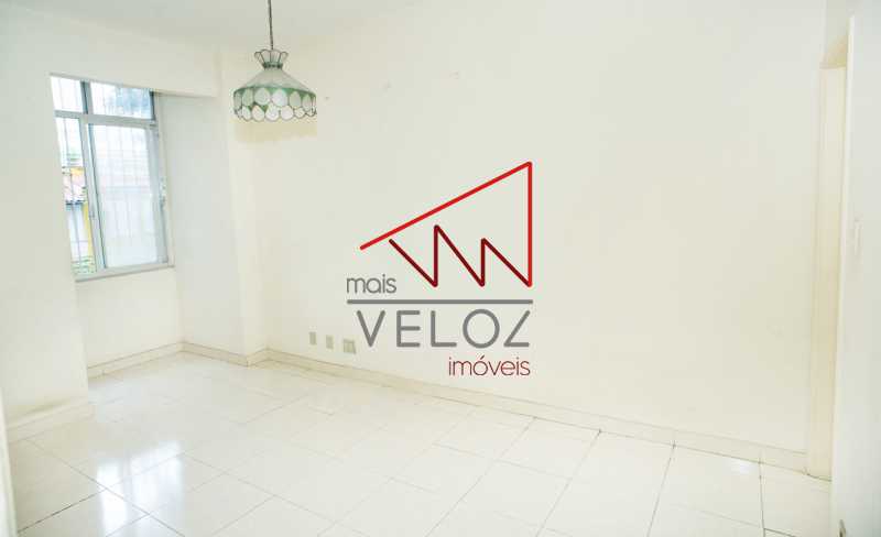 Apartamento à venda com 2 quartos, 67m² - Foto 1