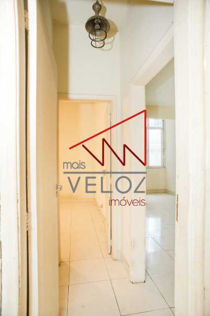 Apartamento à venda com 2 quartos, 67m² - Foto 14