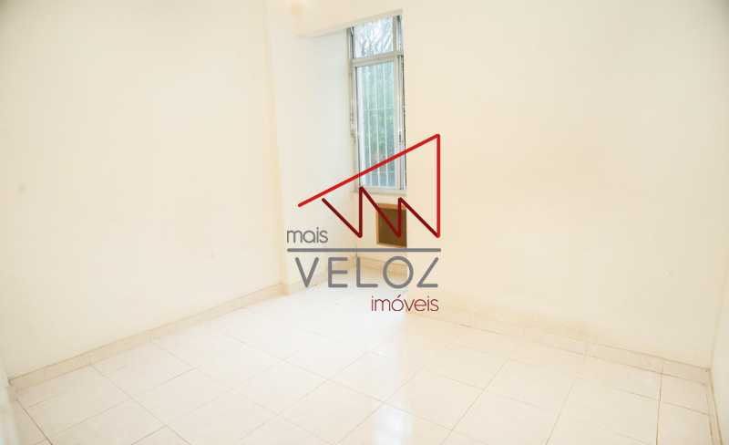 Apartamento à venda com 2 quartos, 67m² - Foto 9