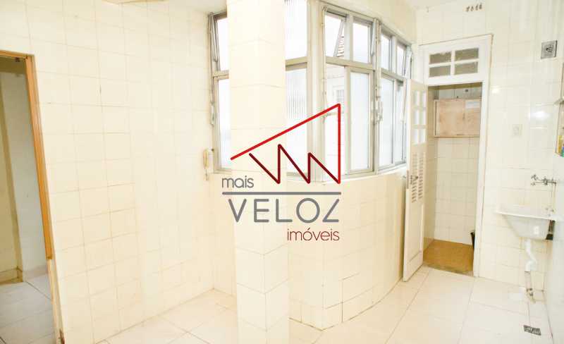 Apartamento à venda com 2 quartos, 67m² - Foto 15