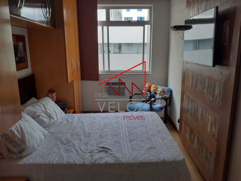 Apartamento à venda com 3 quartos, 95m² - Foto 13