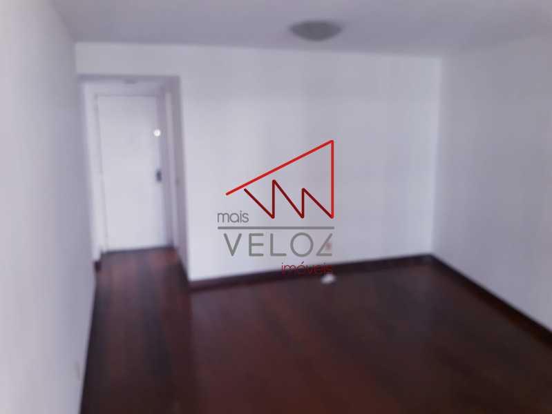 Apartamento à venda com 2 quartos, 80m² - Foto 5