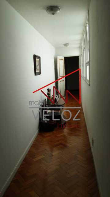 Apartamento à venda com 4 quartos, 250m² - Foto 19