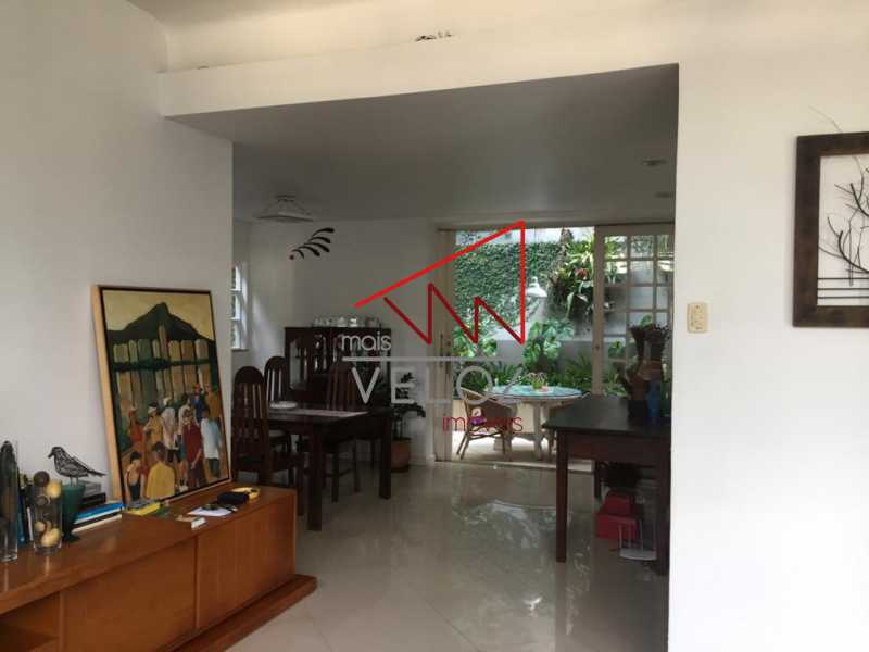 Casa à venda com 6 quartos, 340m² - Foto 22