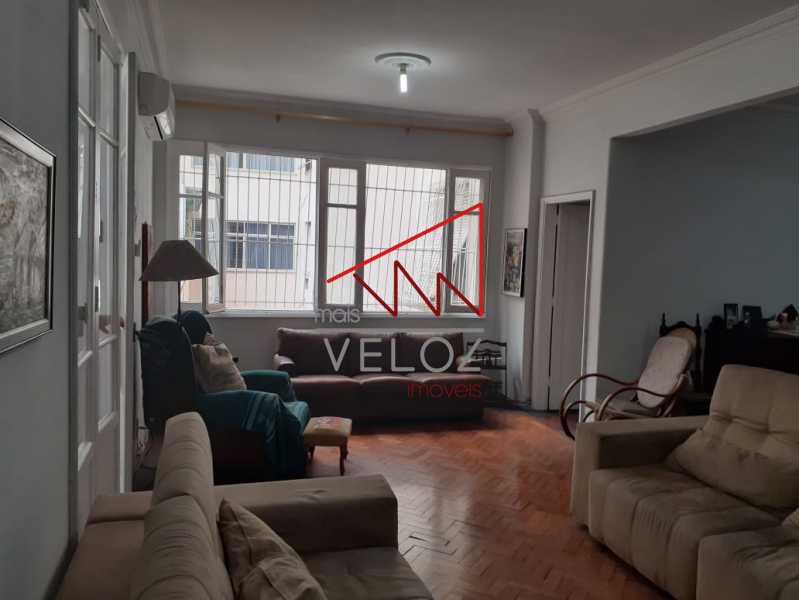 Apartamento à venda com 3 quartos, 143m² - Foto 4