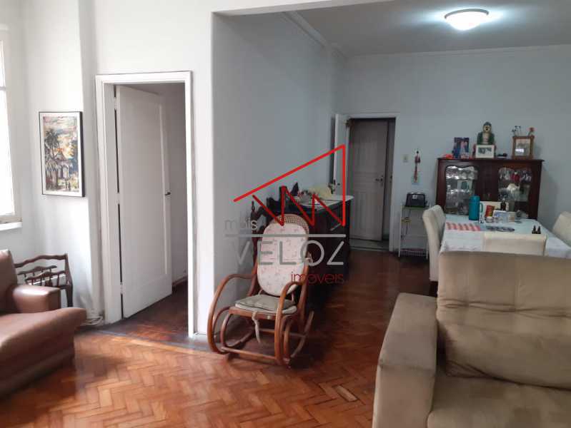 Apartamento à venda com 3 quartos, 143m² - Foto 8