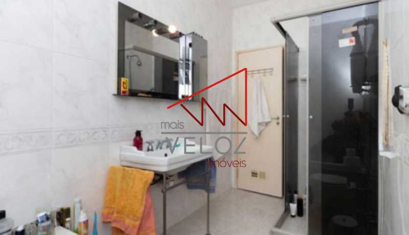 Apartamento à venda com 3 quartos, 180m² - Foto 3