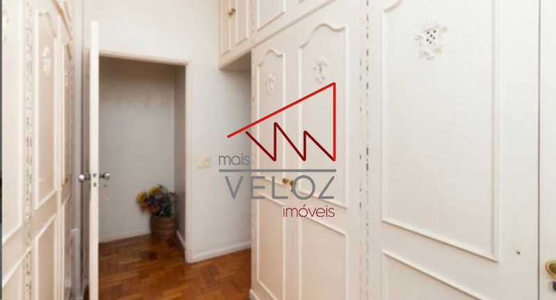 Apartamento à venda com 3 quartos, 180m² - Foto 12