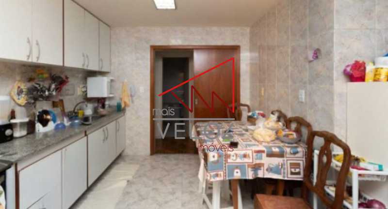 Apartamento à venda com 3 quartos, 180m² - Foto 16