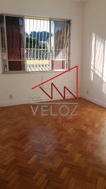 Apartamento à venda com 2 quartos, 78m² - Foto 2