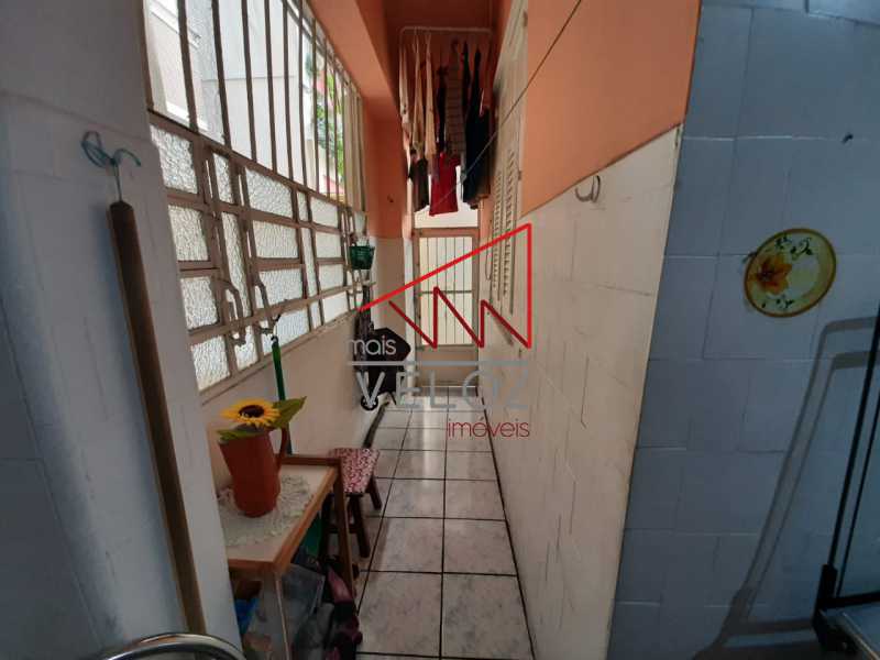 Apartamento à venda com 2 quartos, 70m² - Foto 15