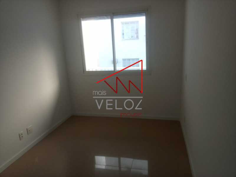 Apartamento à venda com 3 quartos, 75m² - Foto 12