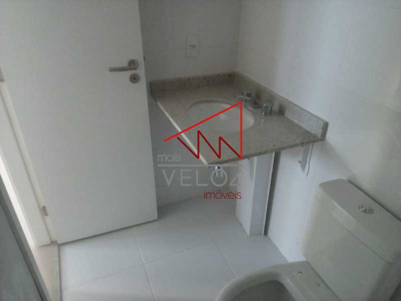 Apartamento à venda com 3 quartos, 75m² - Foto 18