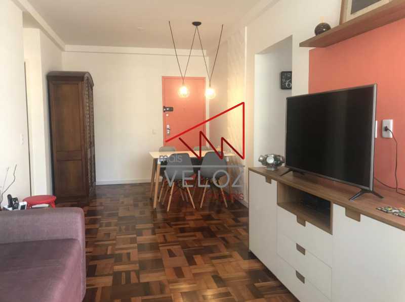 Apartamento à venda com 1 quarto, 60m² - Foto 1