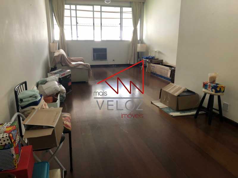 Apartamento à venda com 4 quartos, 162m² - Foto 4