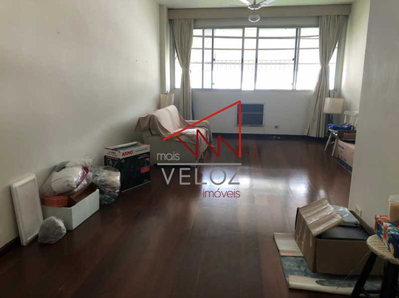 Apartamento à venda com 4 quartos, 162m² - Foto 5