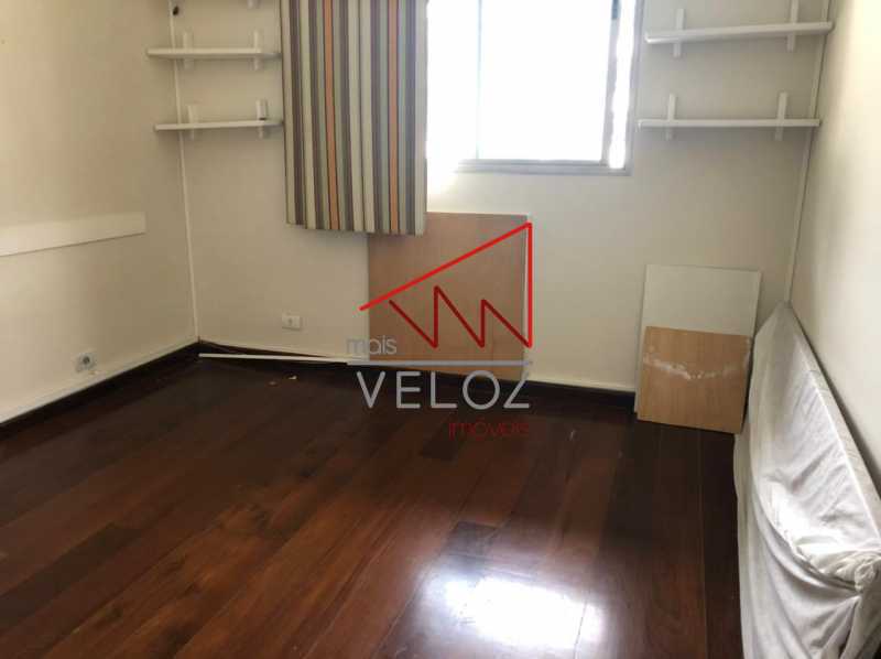 Apartamento à venda com 4 quartos, 162m² - Foto 8