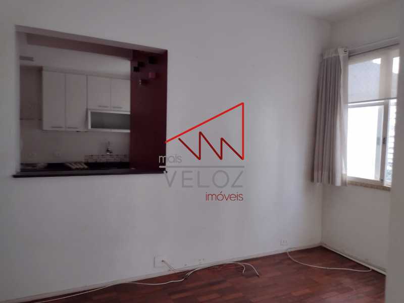 Apartamento à venda com 2 quartos, 68m² - Foto 6