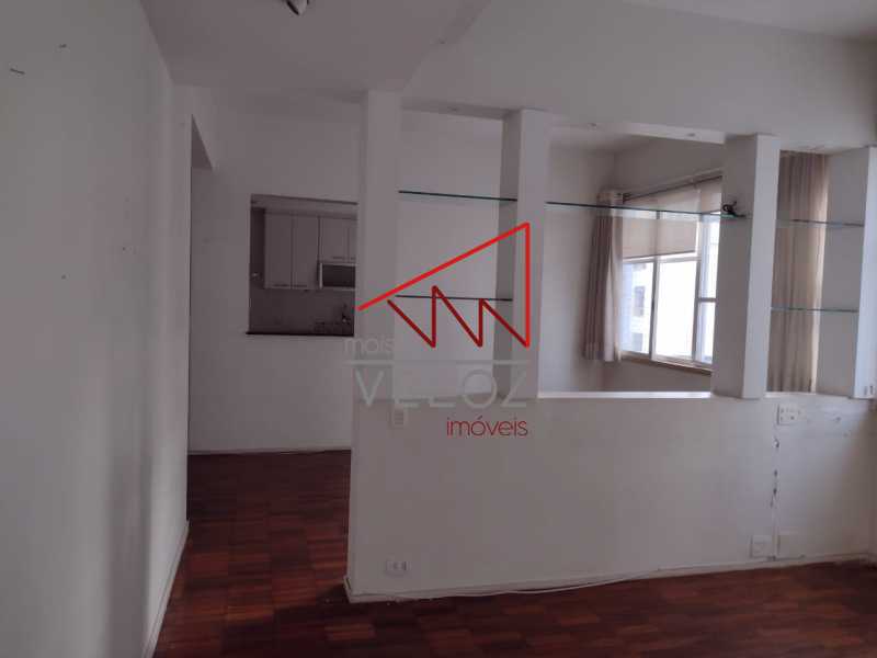 Apartamento à venda com 2 quartos, 68m² - Foto 9