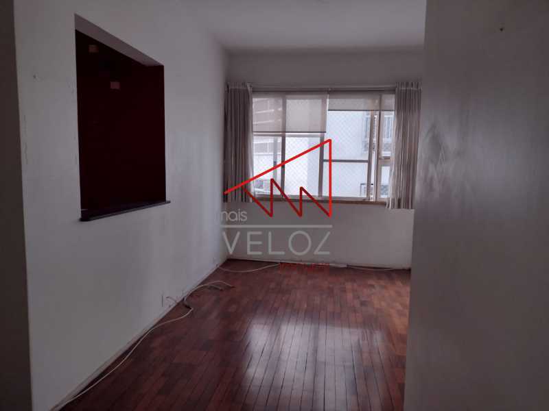 Apartamento à venda com 2 quartos, 68m² - Foto 3