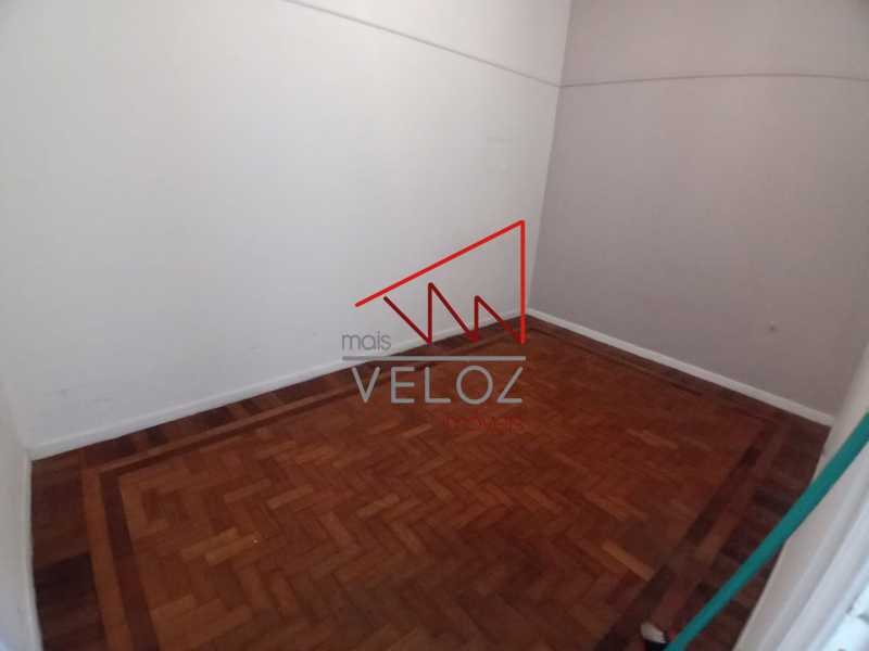 Apartamento à venda com 3 quartos, 100m² - Foto 4