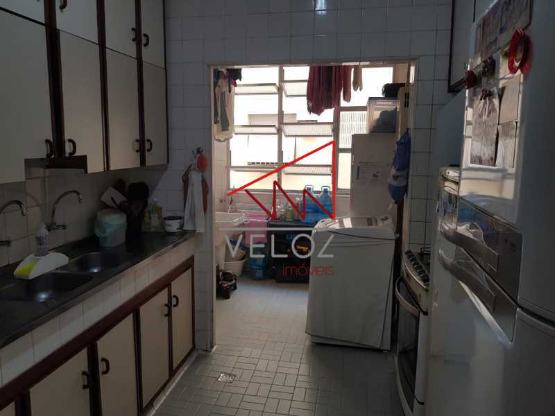 Apartamento à venda com 3 quartos, 156m² - Foto 11