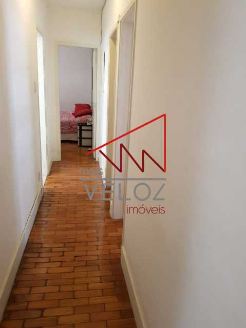 Apartamento à venda com 3 quartos, 156m² - Foto 8