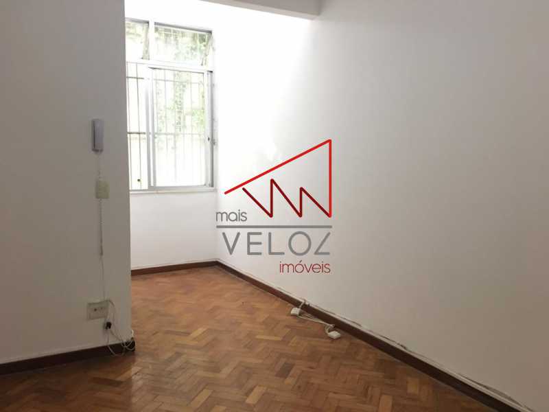 Apartamento à venda com 1 quarto, 55m² - Foto 4