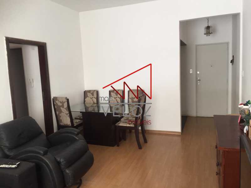 Apartamento à venda com 3 quartos, 90m² - Foto 1