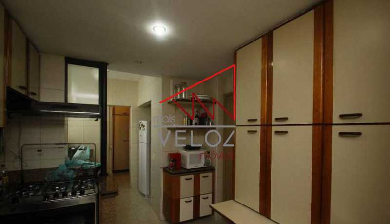 Cobertura à venda com 2 quartos, 200m² - Foto 12