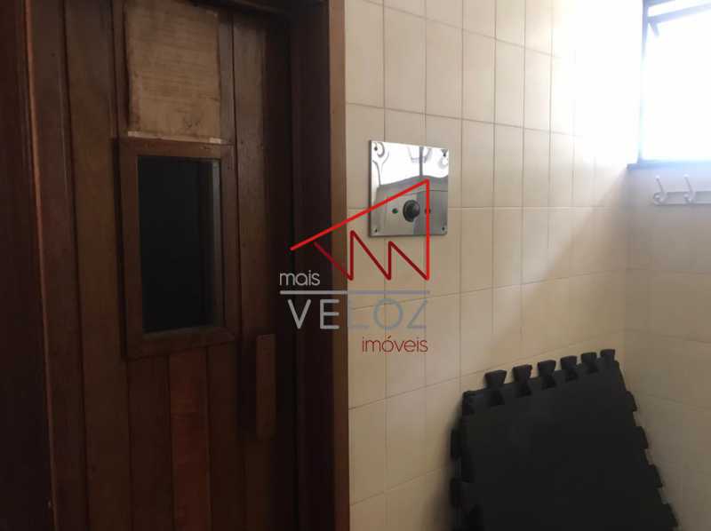 Apartamento à venda com 4 quartos, 215m² - Foto 21