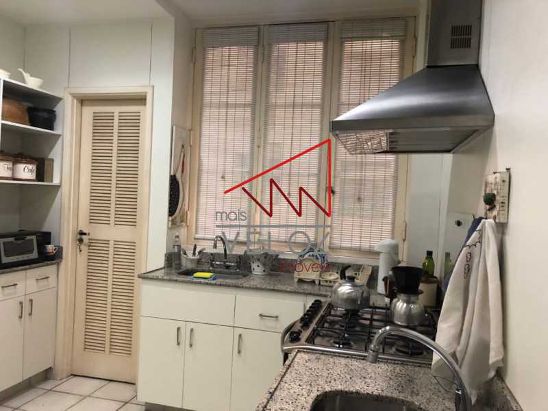 Apartamento à venda com 3 quartos, 251m² - Foto 26