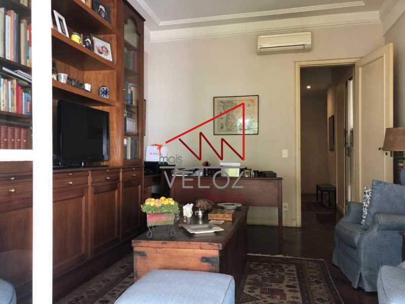 Apartamento à venda com 3 quartos, 251m² - Foto 22