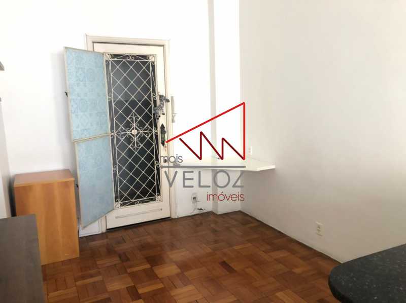 Apartamento à venda com 1 quarto, 34m² - Foto 5