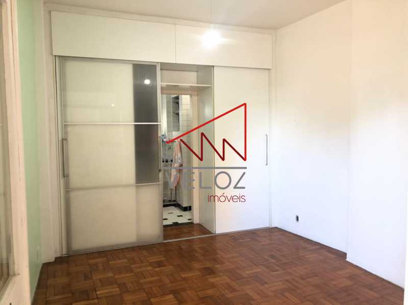 Apartamento à venda com 1 quarto, 34m² - Foto 11