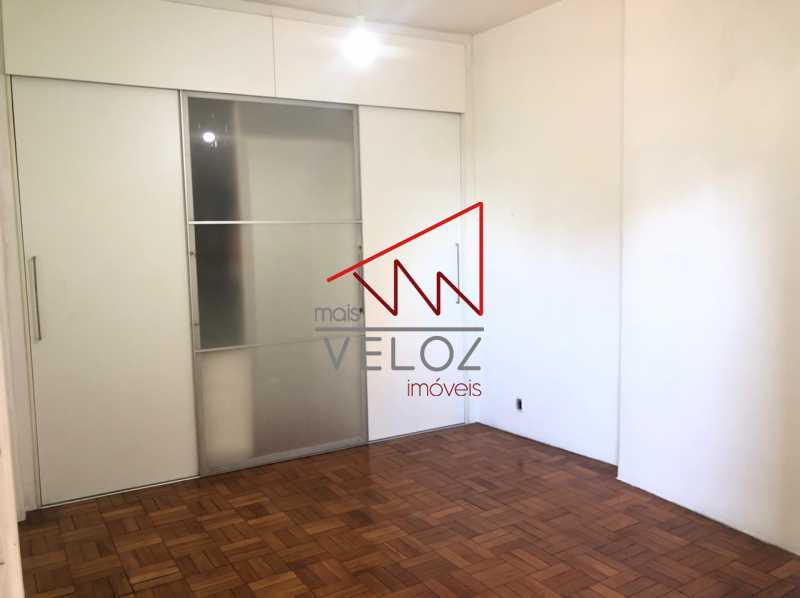 Apartamento à venda com 1 quarto, 34m² - Foto 12