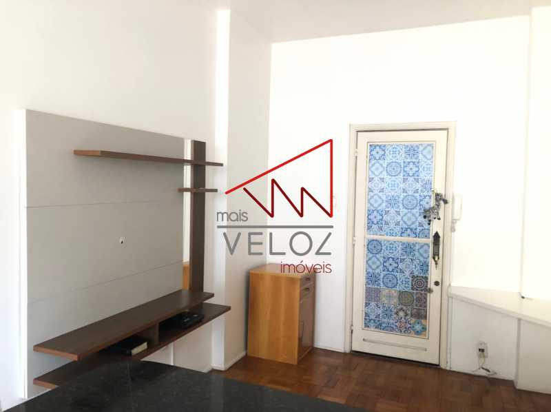 Apartamento à venda com 1 quarto, 34m² - Foto 4