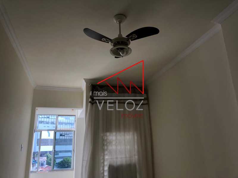 Apartamento à venda com 1 quarto, 34m² - Foto 3