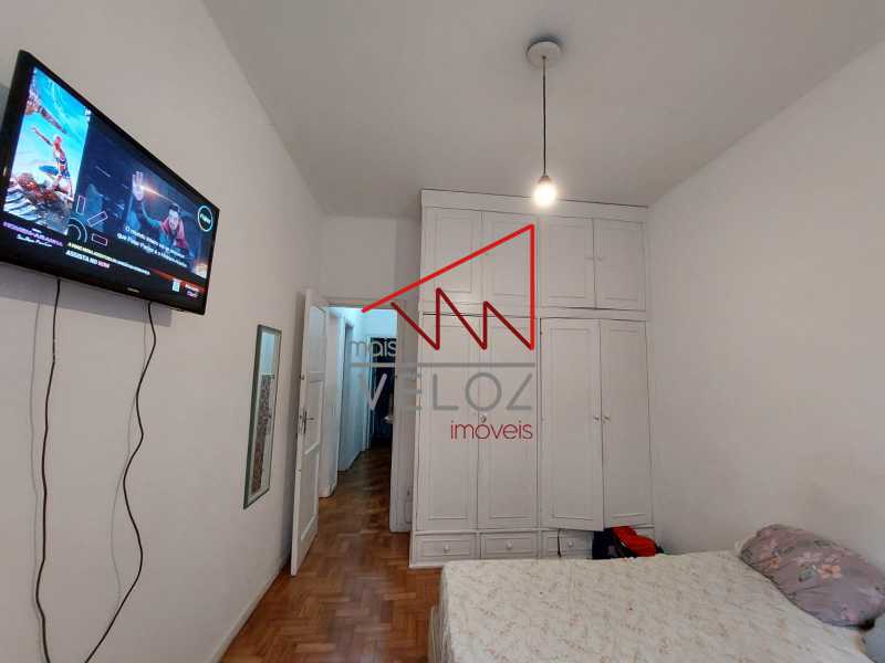 Apartamento à venda com 3 quartos, 110m² - Foto 4