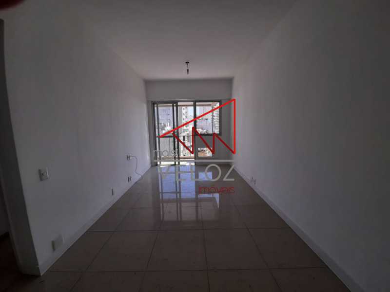 Apartamento à venda com 1 quarto, 71m² - Foto 4