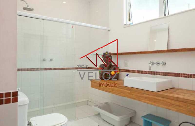 Casa à venda com 4 quartos, 273m² - Foto 16