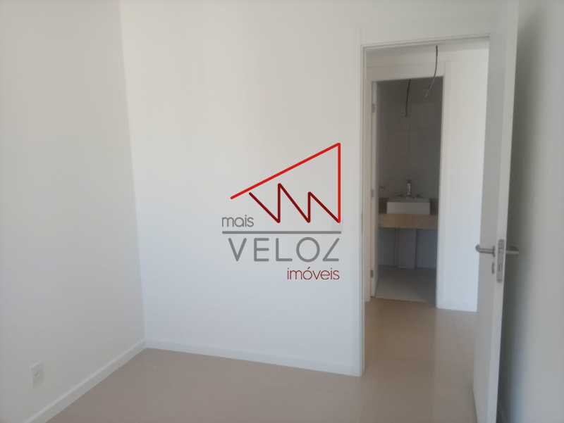 Apartamento à venda com 2 quartos, 71m² - Foto 10