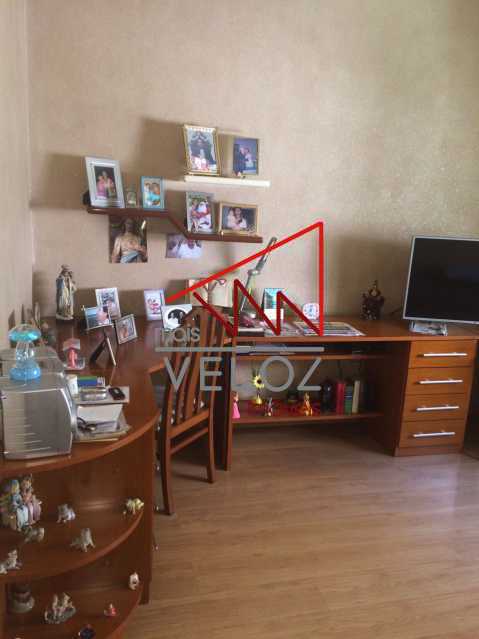 Apartamento à venda com 3 quartos, 86m² - Foto 2