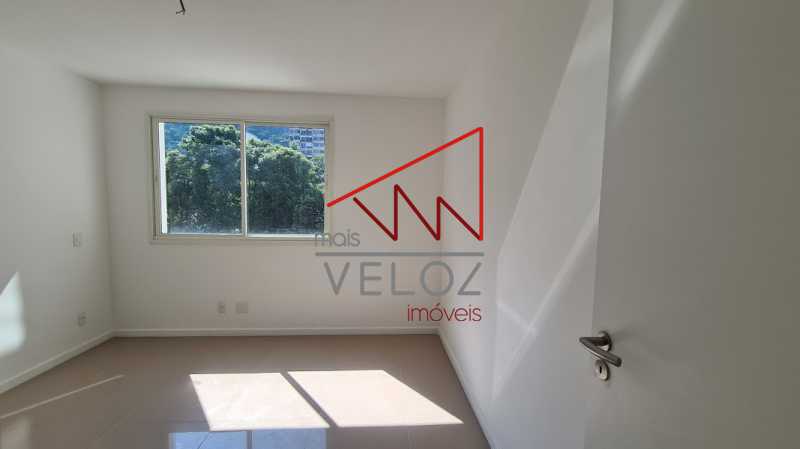 Apartamento à venda com 3 quartos, 155m² - Foto 11