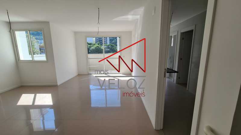 Apartamento à venda com 3 quartos, 155m² - Foto 5