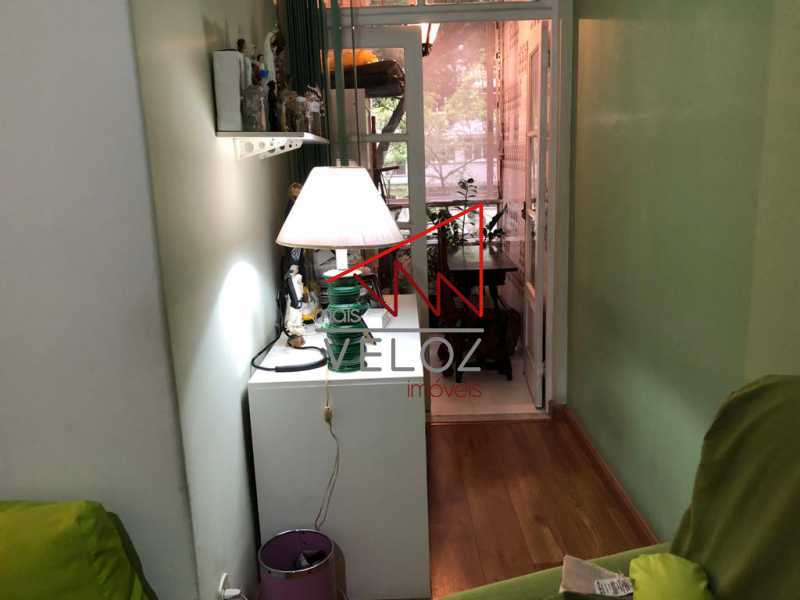 Apartamento à venda com 4 quartos, 202m² - Foto 15